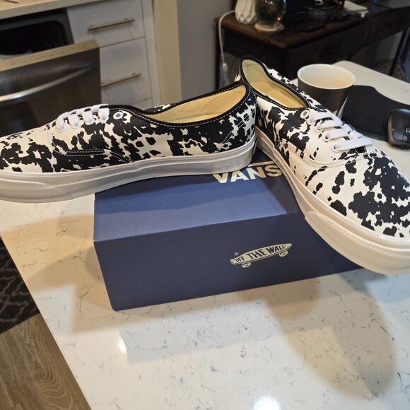 Vans Premium Cow Authentic Authentic 44 Unisex Fashion Shoes VN000EBNBPT 12 NEW - Picture 4 of 14